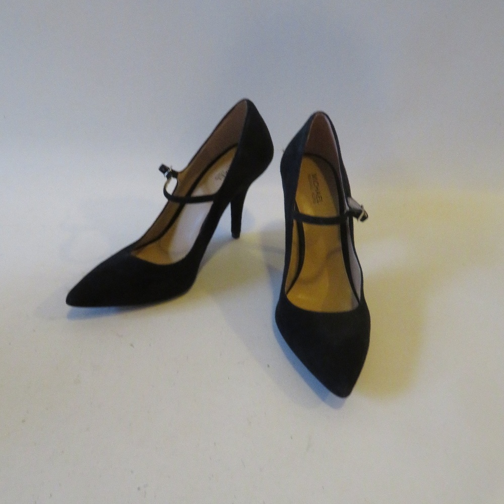 MICHAEL MICAHEL KORS SUEDE POINT BUCKLE HEELS 7.5* - Picture 1 of 7